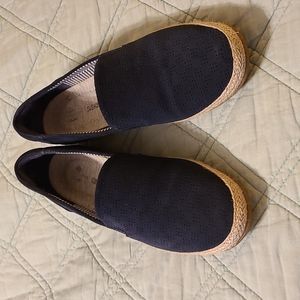 Clark's size 8 in navy